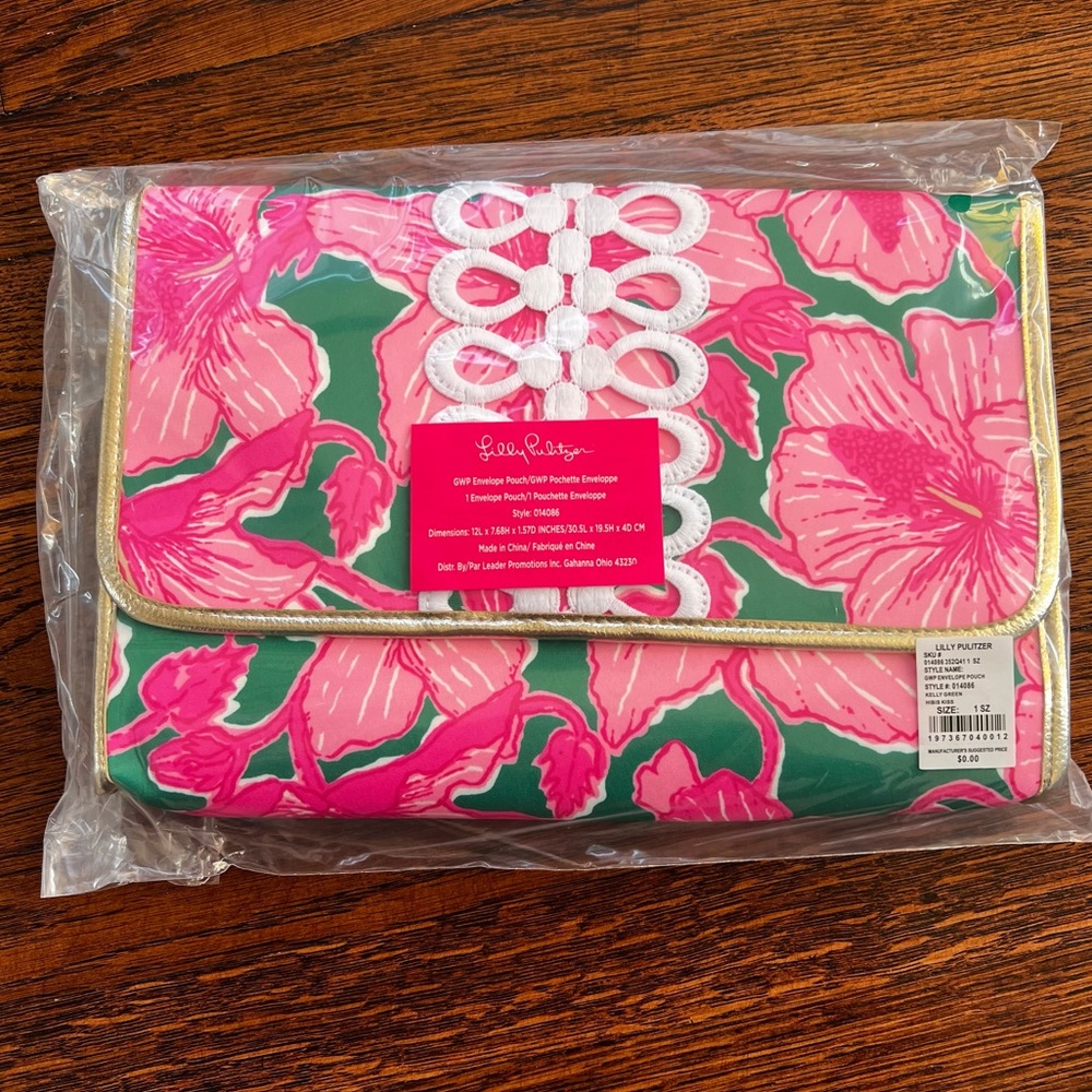 Lilly Pulitzer GWP: Oversized Clutch